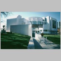 Richard Meier, High Museum of Art, Atlanta, Georgia, U.S.A., photo on homepages.bluffton.edu.jpg